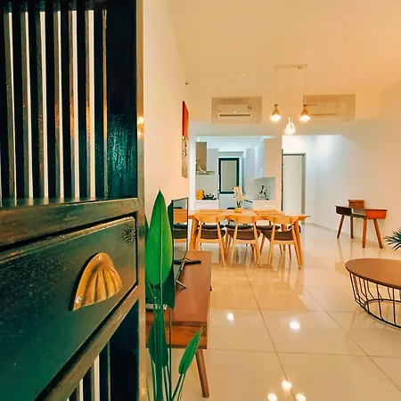 New Georgetown Instagramable 2Br Homestay For 10Pax 无敌美景两房民宿 Beacon Executive Suite Exterior photo
