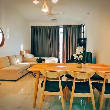 New Georgetown Instagramable 2Br Homestay For 10Pax 无敌美景两房民宿 Beacon Executive Suite Exterior photo