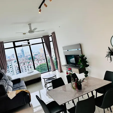 New Georgetown Instagramable 2Br Homestay For 10Pax 无敌美景两房民宿 Beacon Executive Suite Exterior photo