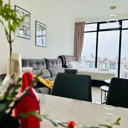 New Georgetown Instagramable 2Br Homestay For 10Pax 无敌美景两房民宿 Beacon Executive Suite Exterior photo