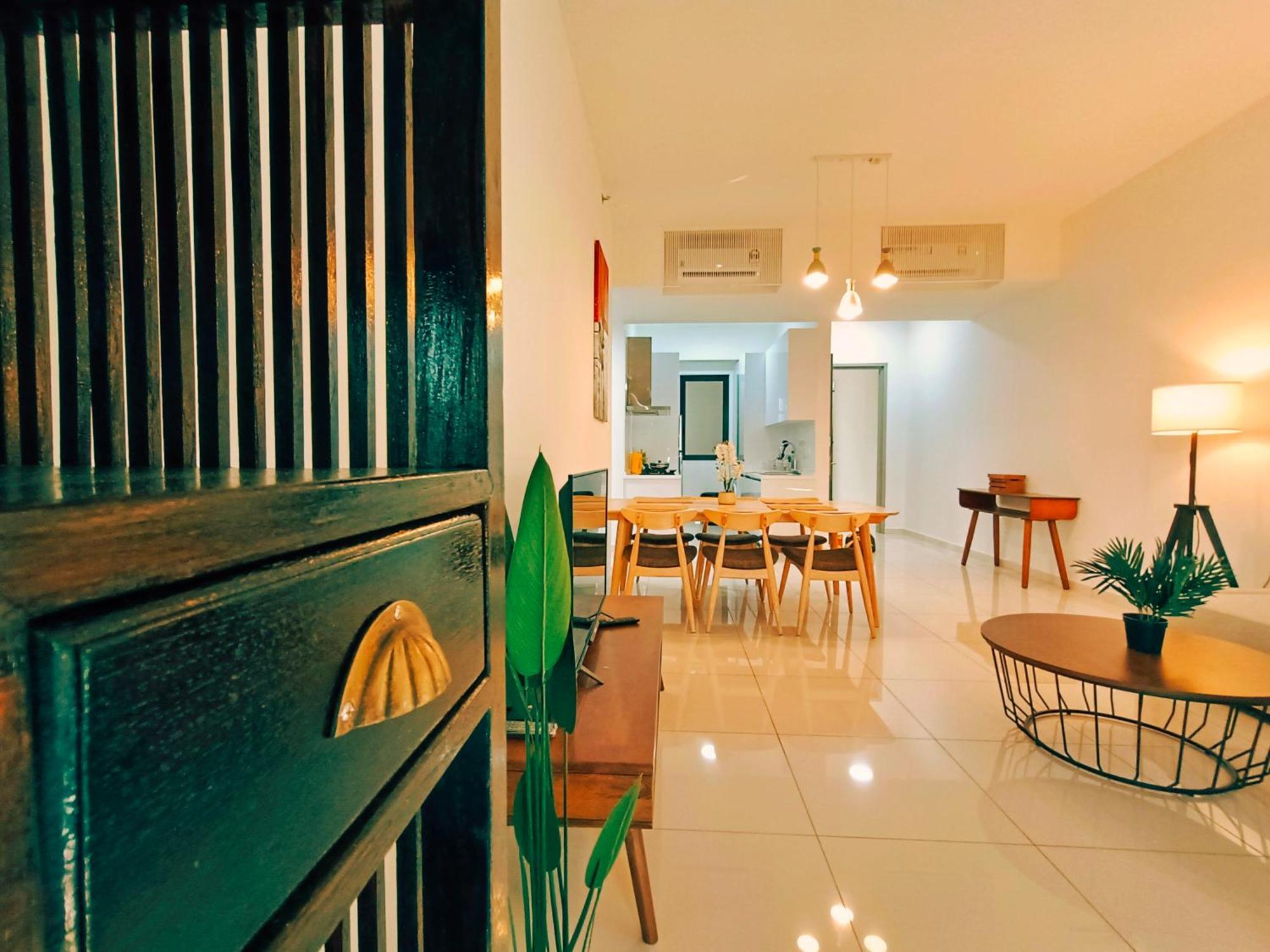 New Instagramable 2br For 10pax 无敌美景两房民宿 Beacon Executive Apartment George Town