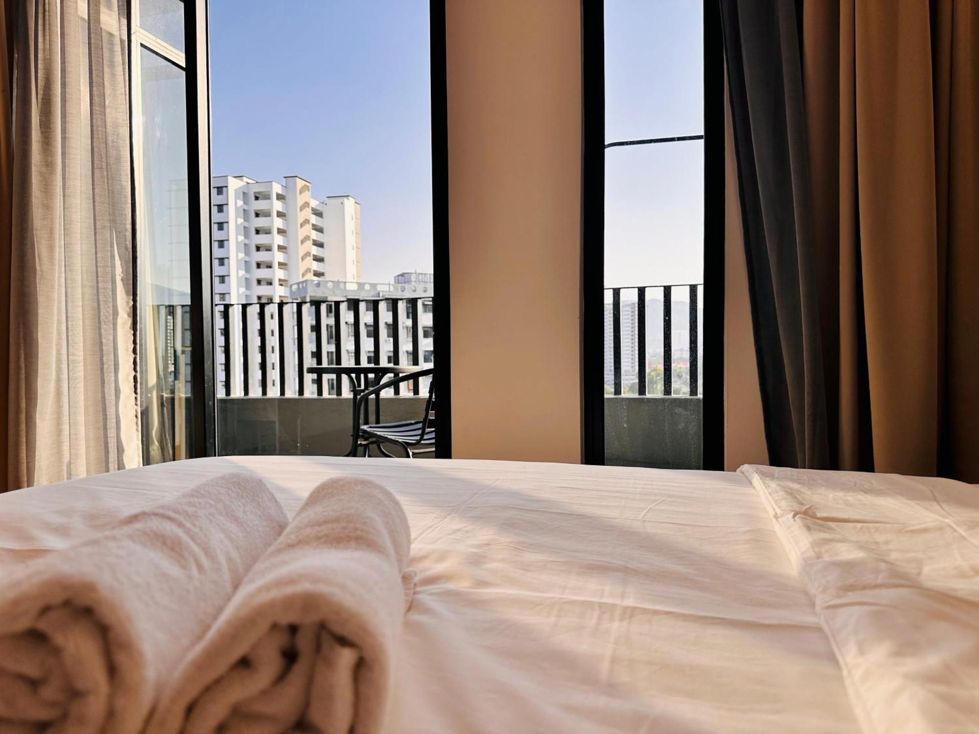 New Instagramable 2br For 10pax 无敌美景两房民宿 Beacon Executive George Town